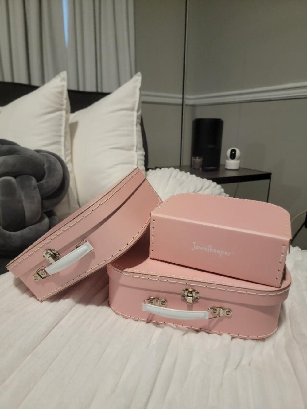 Jewelkeepers Vintage Suitcase Storage boxes